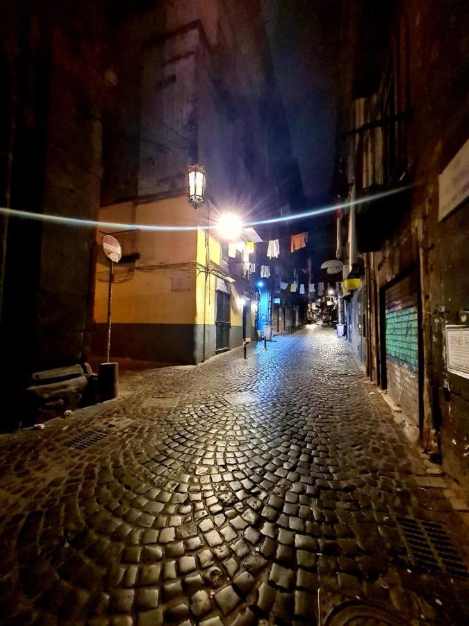 Amore Napoletano Napoli Bagian luar foto