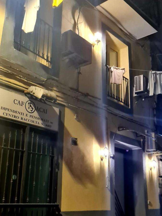 Amore Napoletano Napoli Bagian luar foto