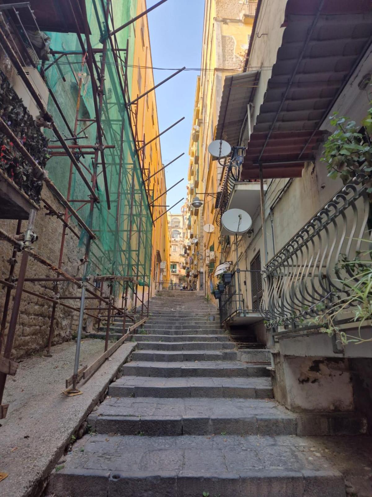 Amore Napoletano Napoli Bagian luar foto