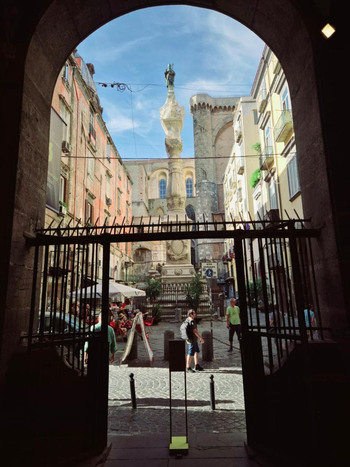 Amore Napoletano Napoli Bagian luar foto